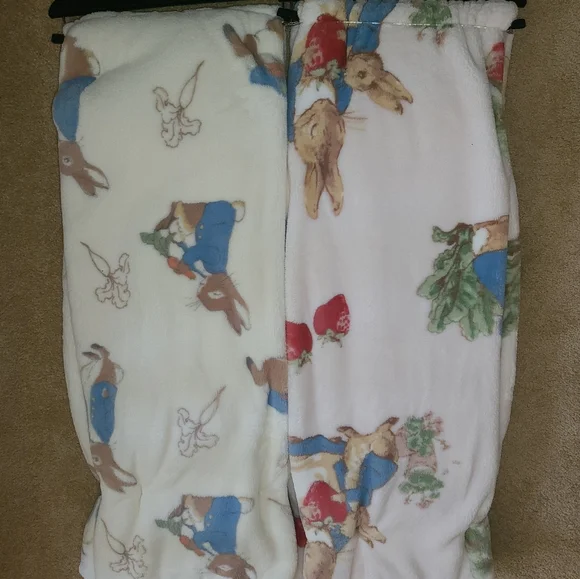 Peter Rabbit Blanket Set 🥕 - Picture 2 of 3